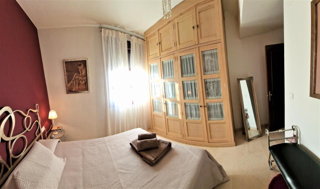Ds Duplex Puente Romano-Mezquita Con Parking Cordoba Luaran gambar